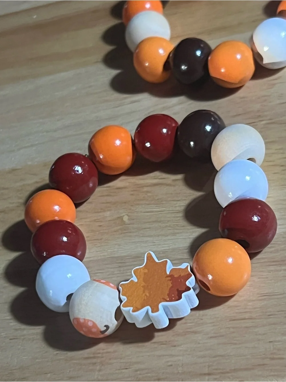 Kids Stretch Bead Bracelet - Orange, White, Burgundy B258